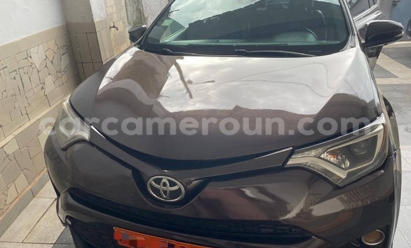 Sayi Sabo Toyota RAV4 Sauran Mota in Yaounde a Babban Kamaru