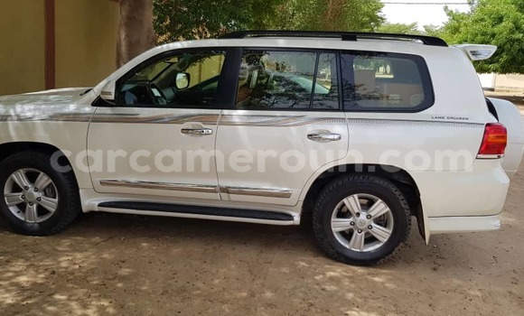 Acheter Occasion Voiture Toyota Land Cruiser Blanc à Douala, Littoral Cameroon Acheter Occasion Voiture Toyota Land Cruiser Blanc à Douala, Littoral Cameroon