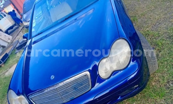 Acheter Occasion Voiture Mercedes‒Benz C-klasse Bleu à Douala, Littoral Cameroon Acheter Occasion Voiture Mercedes‒Benz C-klasse Bleu à Douala, Littoral Cameroon