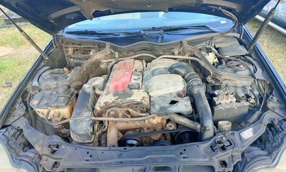 Acheter Occasion Voiture Mercedes‒Benz C-klasse Bleu à Douala, Littoral Cameroon Acheter Occasion Voiture Mercedes‒Benz C-klasse Bleu à Douala, Littoral Cameroon