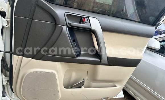 Acheter Neuf Voiture Toyota Prado Blanc à Douala, Littoral Cameroon Acheter Neuf Voiture Toyota Prado Blanc à Douala, Littoral Cameroon