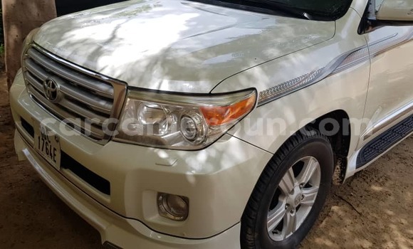 Acheter Occasion Voiture Toyota Land Cruiser Blanc à Douala, Littoral Cameroon Acheter Occasion Voiture Toyota Land Cruiser Blanc à Douala, Littoral Cameroon