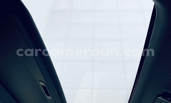 Sayi Sabo Toyota Land Cruiser White Mota in Douala a Ƙasar Kamaru Sayi Sabo Toyota Land Cruiser White Mota in Douala a Ƙasar Kamaru