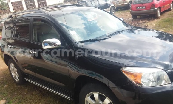 Acheter Occasion Voiture Toyota RAV4 Noir à Yaoundé, Central Cameroon Acheter Occasion Voiture Toyota RAV4 Noir à Yaoundé, Central Cameroon