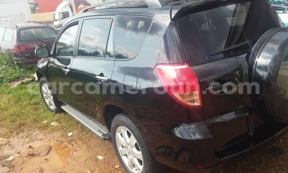 Acheter Occasion Voiture Toyota RAV4 Noir à Yaoundé, Central Cameroon Acheter Occasion Voiture Toyota RAV4 Noir à Yaoundé, Central Cameroon