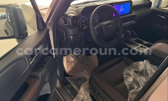 Sayi Sabo Toyota Land Cruiser Sauran Mota in Douala a Ƙasar Kamaru Sayi Sabo Toyota Land Cruiser Sauran Mota in Douala a Ƙasar Kamaru