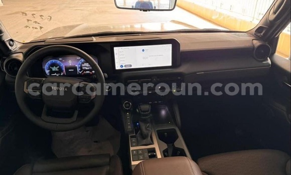 Sayi Sabo Toyota Land Cruiser Sauran Mota in Douala a Ƙasar Kamaru Sayi Sabo Toyota Land Cruiser Sauran Mota in Douala a Ƙasar Kamaru