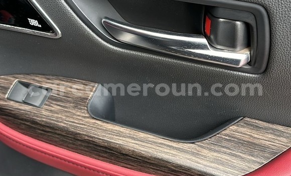 Acheter Neuf Voiture Toyota Land Cruiser Noir à Yaoundé, Central Cameroon Acheter Neuf Voiture Toyota Land Cruiser Noir à Yaoundé, Central Cameroon