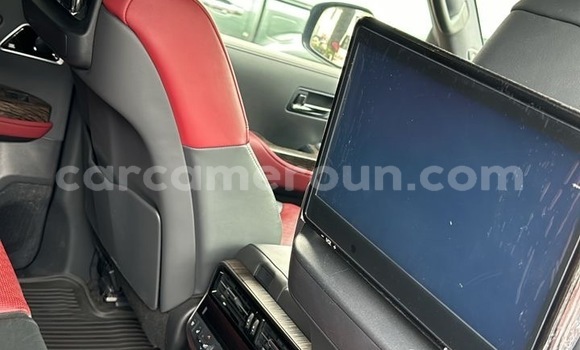 Acheter Neuf Voiture Toyota Land Cruiser Noir à Yaoundé, Central Cameroon Acheter Neuf Voiture Toyota Land Cruiser Noir à Yaoundé, Central Cameroon