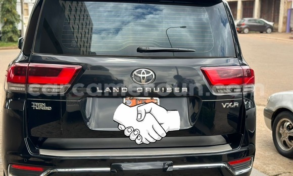 Acheter Neuf Voiture Toyota Land Cruiser Noir à Yaoundé, Central Cameroon Acheter Neuf Voiture Toyota Land Cruiser Noir à Yaoundé, Central Cameroon