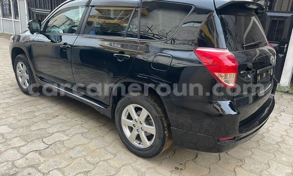 Acheter Occasion Voiture Toyota RAV4 Noir à Douala, Littoral Cameroon Acheter Occasion Voiture Toyota RAV4 Noir à Douala, Littoral Cameroon