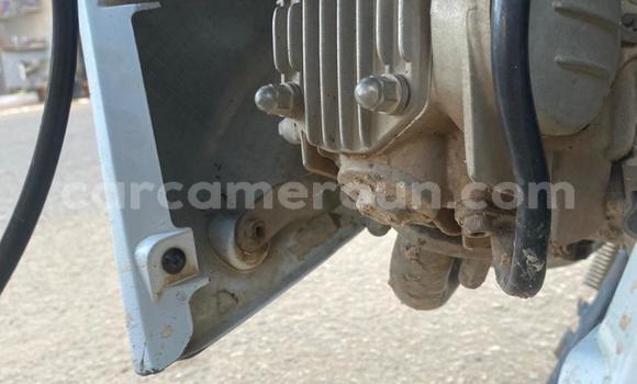 Acheter Occasion Moto Haojue Lucky Blanc à Douala, Littoral Cameroon Acheter Occasion Moto Haojue Lucky Blanc à Douala, Littoral Cameroon