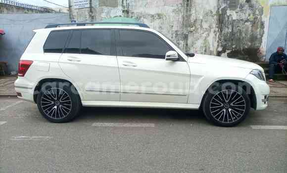 Sayi Na hannu Mercedes‒Benz GLK–Class White Mota in Douala a Ƙasar Kamaru Sayi Na hannu Mercedes‒Benz GLK–Class White Mota in Douala a Ƙasar Kamaru