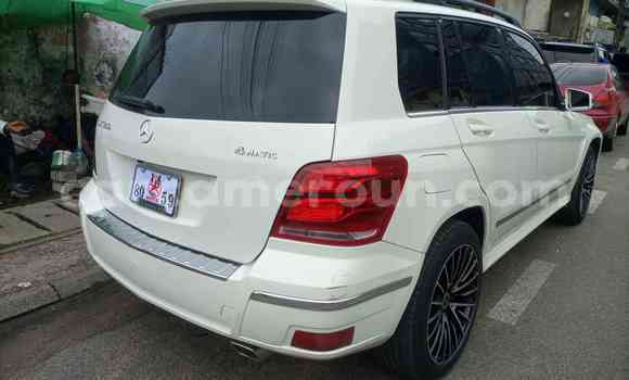 Sayi Na hannu Mercedes‒Benz GLK–Class White Mota in Douala a Ƙasar Kamaru Sayi Na hannu Mercedes‒Benz GLK–Class White Mota in Douala a Ƙasar Kamaru