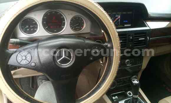 Sayi Na hannu Mercedes‒Benz GLK–Class White Mota in Douala a Ƙasar Kamaru Sayi Na hannu Mercedes‒Benz GLK–Class White Mota in Douala a Ƙasar Kamaru