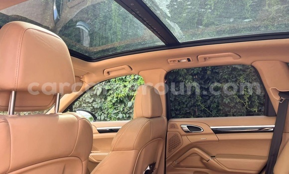 Acheter Neuf Voiture Porsche Cayenne Noir à Douala, Littoral Cameroon Acheter Neuf Voiture Porsche Cayenne Noir à Douala, Littoral Cameroon
