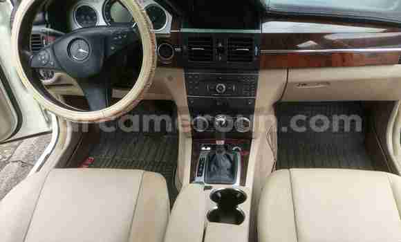 Sayi Na hannu Mercedes‒Benz GLK–Class White Mota in Douala a Ƙasar Kamaru Sayi Na hannu Mercedes‒Benz GLK–Class White Mota in Douala a Ƙasar Kamaru