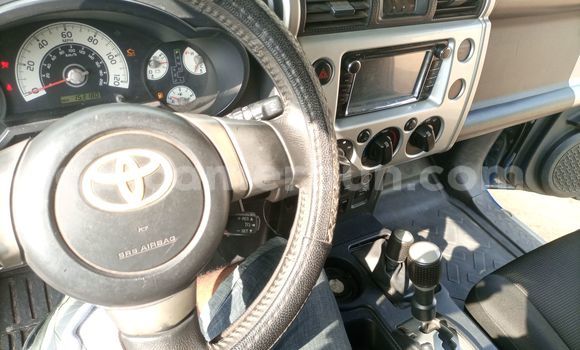 Buy Used Toyota FJ Cruiser Blue Car in Douala in Littoral Cameroon Buy Used Toyota FJ Cruiser Blue Car in Douala in Littoral Cameroon