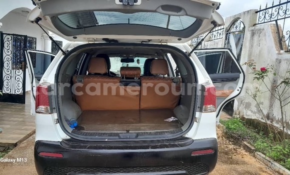 Buy Used Kia Sorento White Car in Douala in Littoral Cameroon Buy Used Kia Sorento White Car in Douala in Littoral Cameroon