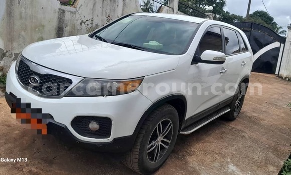 Buy Used Kia Sorento White Car in Douala in Littoral Cameroon Buy Used Kia Sorento White Car in Douala in Littoral Cameroon