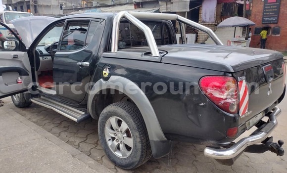 Acheter Neuf Voiture Mitsubishi L200 Noir à Douala, Littoral Cameroon Acheter Neuf Voiture Mitsubishi L200 Noir à Douala, Littoral Cameroon