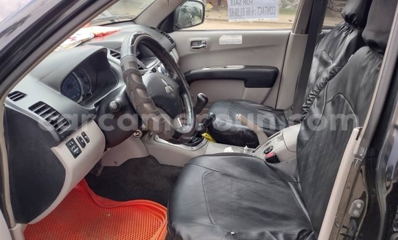 Acheter Neuf Voiture Mitsubishi L200 Noir à Douala, Littoral Cameroon Acheter Neuf Voiture Mitsubishi L200 Noir à Douala, Littoral Cameroon