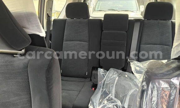 Sayi Sabo Toyota Prado Black Mota in Douala a Ƙasar Kamaru Sayi Sabo Toyota Prado Black Mota in Douala a Ƙasar Kamaru