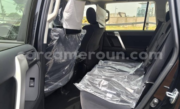 Sayi Sabo Toyota Prado Black Mota in Douala a Ƙasar Kamaru Sayi Sabo Toyota Prado Black Mota in Douala a Ƙasar Kamaru