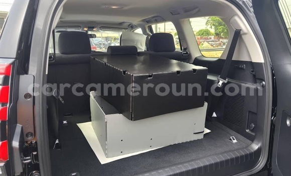 Sayi Sabo Toyota Prado Black Mota in Douala a Ƙasar Kamaru Sayi Sabo Toyota Prado Black Mota in Douala a Ƙasar Kamaru