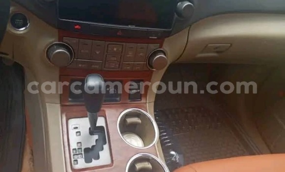 Buy Used Toyota Highlander Black Car in Yaounde in Central Cameroon Buy Used Toyota Highlander Black Car in Yaounde in Central Cameroon