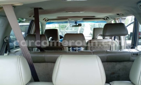 Sayi Na hannu Honda Pilot Azurfa Mota in Douala a Ƙasar Kamaru