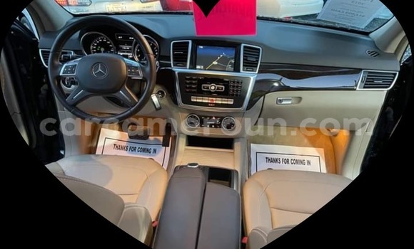 Acheter Import Voiture Mercedes‒Benz ML–Class Noir à Douala, Littoral Cameroon Acheter Import Voiture Mercedes‒Benz ML–Class Noir à Douala, Littoral Cameroon
