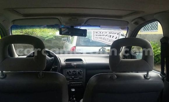 Sayi Na hannu Opel Astra Azurfa Mota in Douala a Ƙasar Kamaru Sayi Na hannu Opel Astra Azurfa Mota in Douala a Ƙasar Kamaru