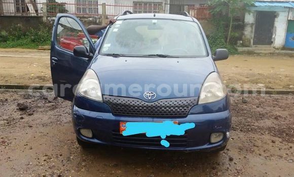 Sayi Na hannu Toyota Verso Azurfa Mota in Douala a Ƙasar Kamaru Sayi Na hannu Toyota Verso Azurfa Mota in Douala a Ƙasar Kamaru