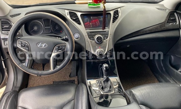 Sayi Sabo Hyundai Grandeur Sauran Mota in Douala a Ƙasar Kamaru Sayi Sabo Hyundai Grandeur Sauran Mota in Douala a Ƙasar Kamaru