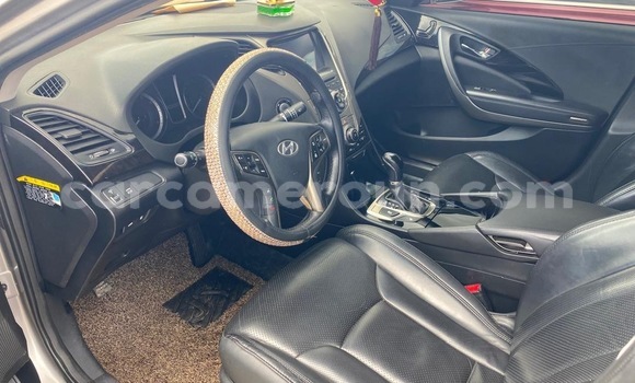 Sayi Sabo Hyundai Grandeur Sauran Mota in Douala a Ƙasar Kamaru Sayi Sabo Hyundai Grandeur Sauran Mota in Douala a Ƙasar Kamaru