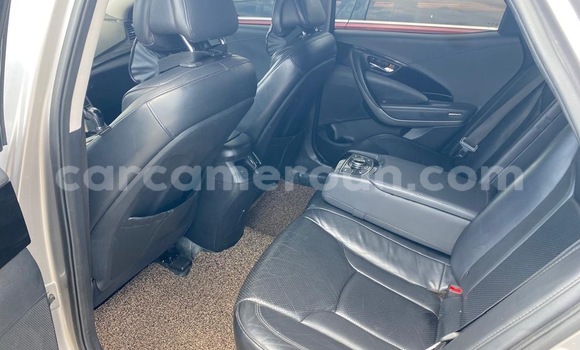 Sayi Sabo Hyundai Grandeur Sauran Mota in Douala a Ƙasar Kamaru Sayi Sabo Hyundai Grandeur Sauran Mota in Douala a Ƙasar Kamaru