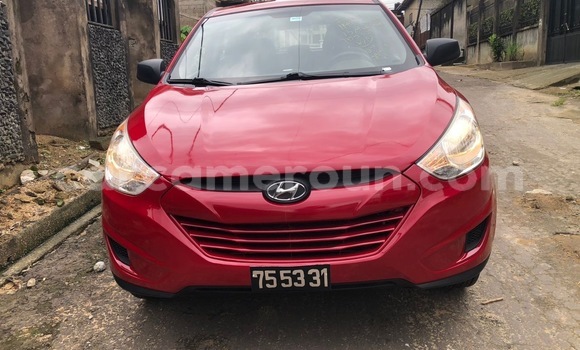 Sayi Imported Hyundai Tucson Red Mota in Douala a Ƙasar Kamaru