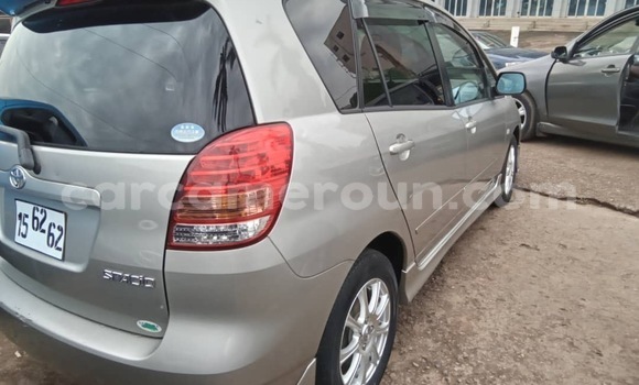 Acheter Neuf Voiture Toyota Spacio Gris à Yaoundé, Central Cameroon Acheter Neuf Voiture Toyota Spacio Gris à Yaoundé, Central Cameroon
