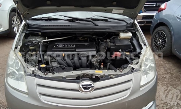 Acheter Neuf Voiture Toyota Spacio Gris à Yaoundé, Central Cameroon Acheter Neuf Voiture Toyota Spacio Gris à Yaoundé, Central Cameroon