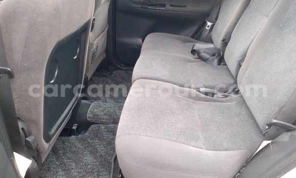 Acheter Neuf Voiture Toyota Spacio Gris à Yaoundé, Central Cameroon Acheter Neuf Voiture Toyota Spacio Gris à Yaoundé, Central Cameroon