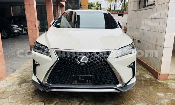 Sayi Na hannu Lexus RX 350 White Mota in Douala a Ƙasar Kamaru Sayi Na hannu Lexus RX 350 White Mota in Douala a Ƙasar Kamaru
