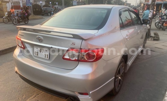 Acheter Occasion Voiture Toyota Corolla Gris à Douala, Littoral Cameroon Acheter Occasion Voiture Toyota Corolla Gris à Douala, Littoral Cameroon