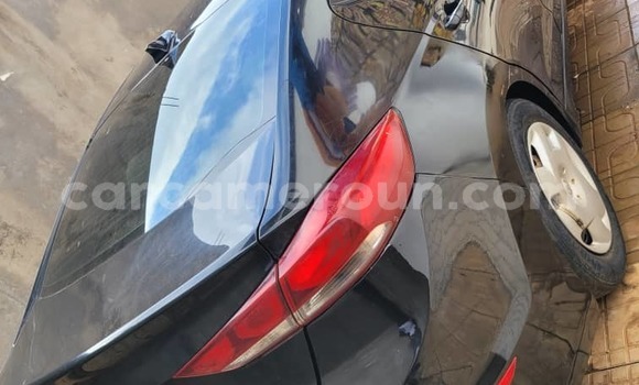 Sayi Na hannu Hyundai Elantra Black Mota in Yaounde a Babban Kamaru Sayi Na hannu Hyundai Elantra Black Mota in Yaounde a Babban Kamaru