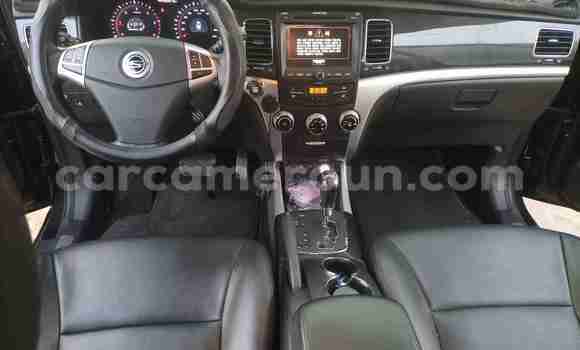 Sayi Na hannu SsangYong Korando Sports Black Mota in Douala a Ƙasar Kamaru Sayi Na hannu SsangYong Korando Sports Black Mota in Douala a Ƙasar Kamaru