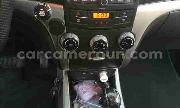 Sayi Na hannu SsangYong Korando Sports Black Mota in Douala a Ƙasar Kamaru Sayi Na hannu SsangYong Korando Sports Black Mota in Douala a Ƙasar Kamaru