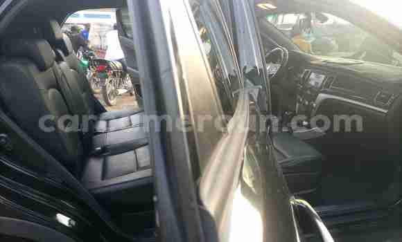 Sayi Na hannu SsangYong Korando Sports Black Mota in Douala a Ƙasar Kamaru Sayi Na hannu SsangYong Korando Sports Black Mota in Douala a Ƙasar Kamaru
