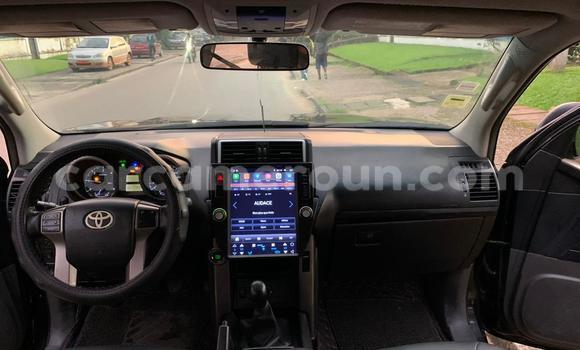 Sayi Na hannu Toyota Prado Black Mota in Douala a Ƙasar Kamaru Sayi Na hannu Toyota Prado Black Mota in Douala a Ƙasar Kamaru