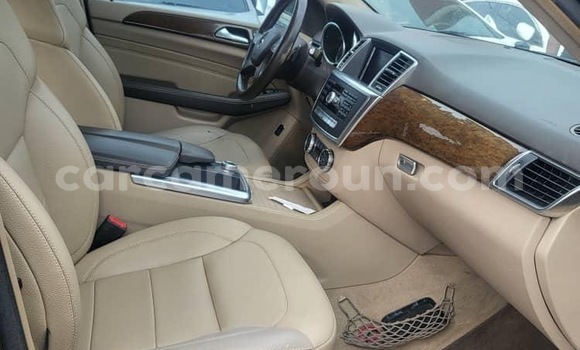 Sayi Sabo Mercedes‒Benz ML–Class Sauran Mota in Douala a Ƙasar Kamaru Sayi Sabo Mercedes‒Benz ML–Class Sauran Mota in Douala a Ƙasar Kamaru