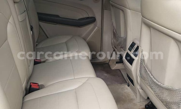 Sayi Sabo Mercedes‒Benz ML–Class Sauran Mota in Douala a Ƙasar Kamaru Sayi Sabo Mercedes‒Benz ML–Class Sauran Mota in Douala a Ƙasar Kamaru